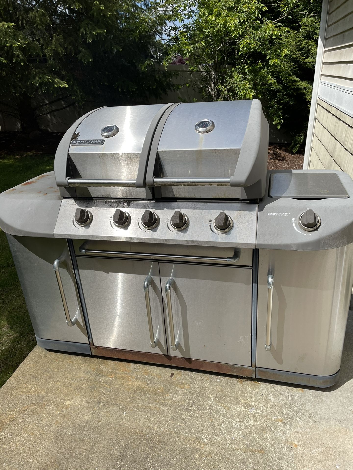 Free Barbecue Grill