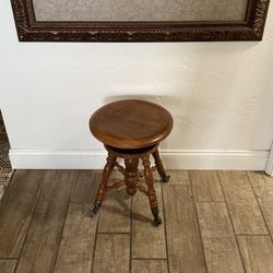 Adjustable Wood Stool