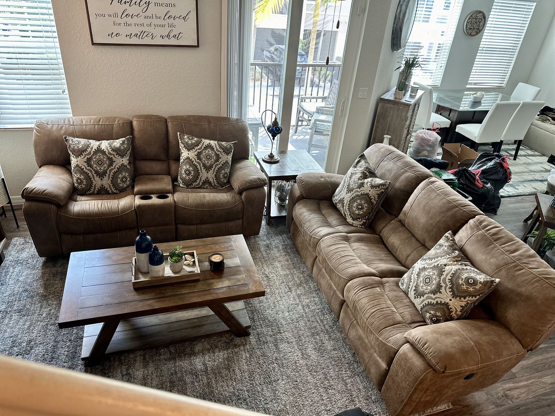 Living Room set (Cindy Crawford —-Alpine Ridge Collection)