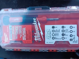 Milwaukee 39 in 1