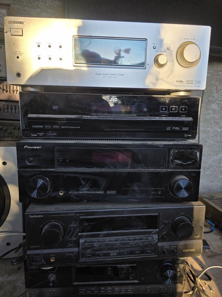 Receivers N Speaker