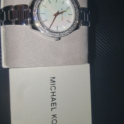 Michael Kors Watch Woman 
