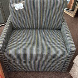 Marriott Twin Sofa Chair