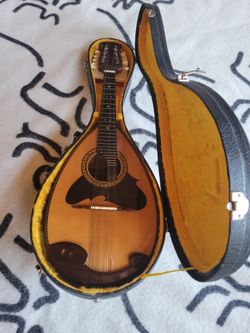 Suzuki M-218 Mandolin