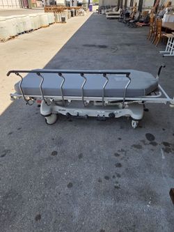 Adjustable bed