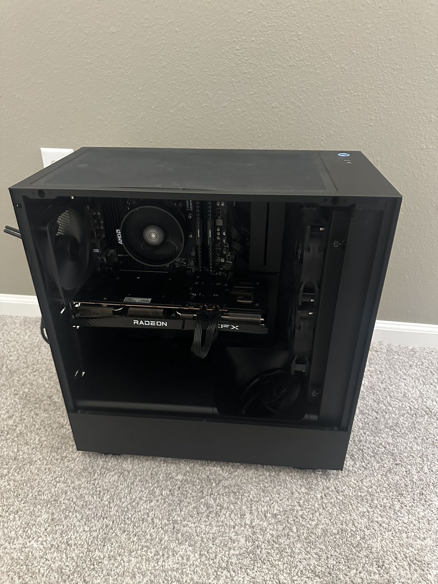 Gaming PC w/ RX 6700 & Ryzen 5600x