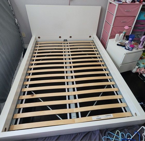 Full Size Headboard And Matress