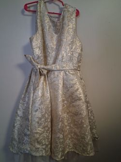 Gold Brocade Sleeveless Fit and Flare Dress Size 16