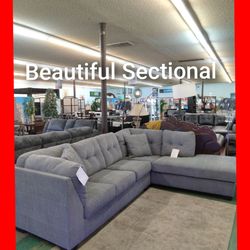 🤓 Grey Sectional