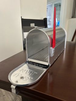 Mail box