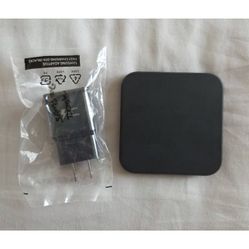 Samsung 9W Fast Charge Wireless Charging Pad & Power Adapter