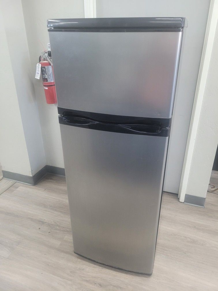 MINI FRIDGE TWO DOOR 7.3cu ft DANBY