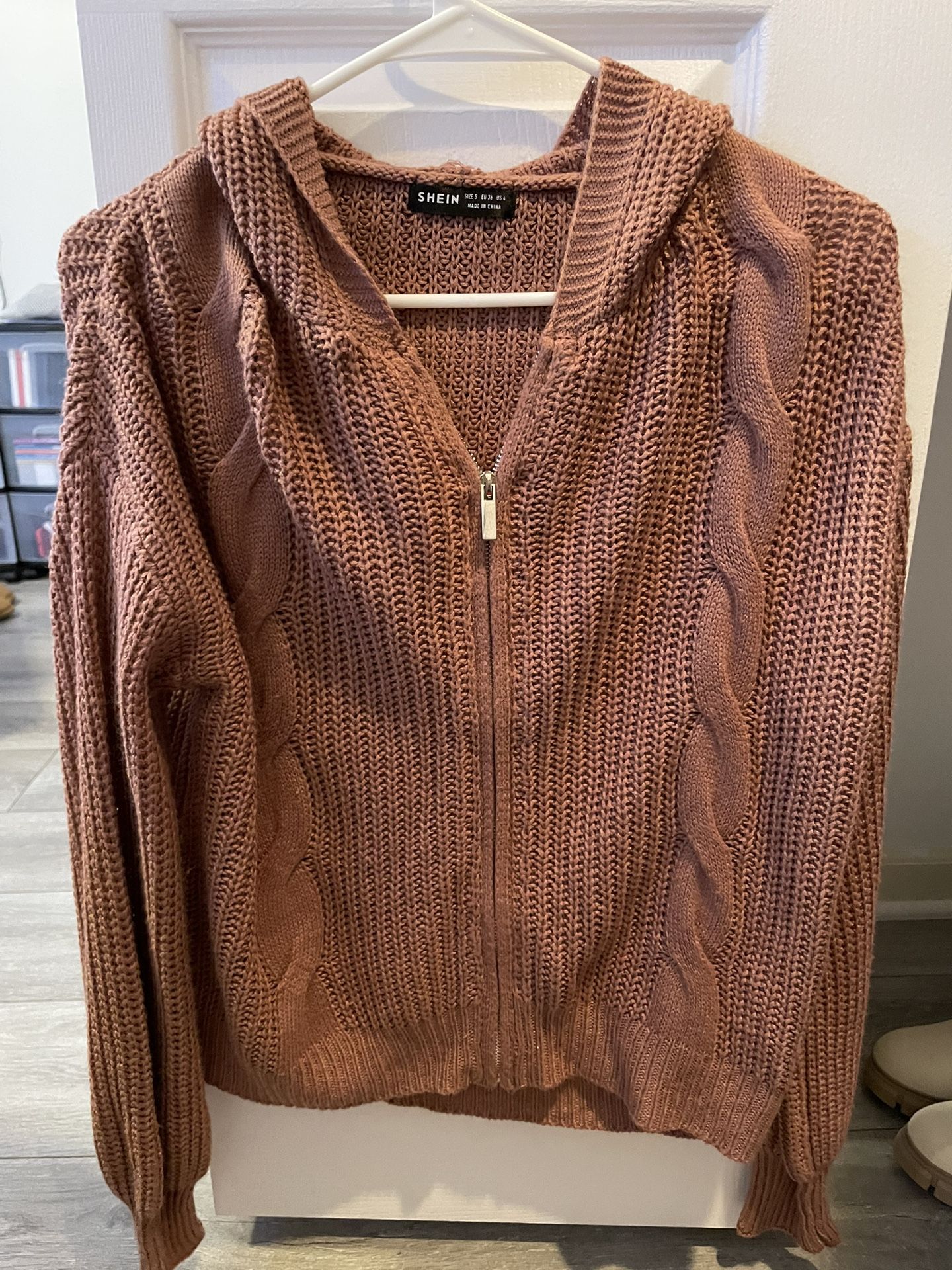 Sweater Sweatshirt (Size S)