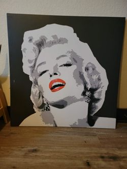 Marilyn Monroe comforter and decor
