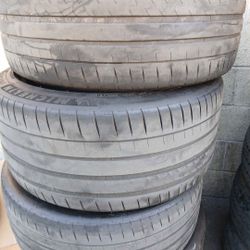 Michelin Pilot Sport 285/40ZR22 (2) 325/35ZR22 Tires (2)