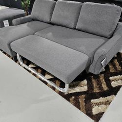 Brand New Gray Jarreau Sleeper Sofa Sectional with Chaise // Easy Financing & Fast Delivery 