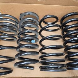 Ford Performance Lowering Springs .875"/.5" Specific Rate Kit Mustang 1(contact info removed)

Ford Performance: 

M-5300-C

