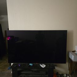 LG Smart TV with Accessories (Some Damage)