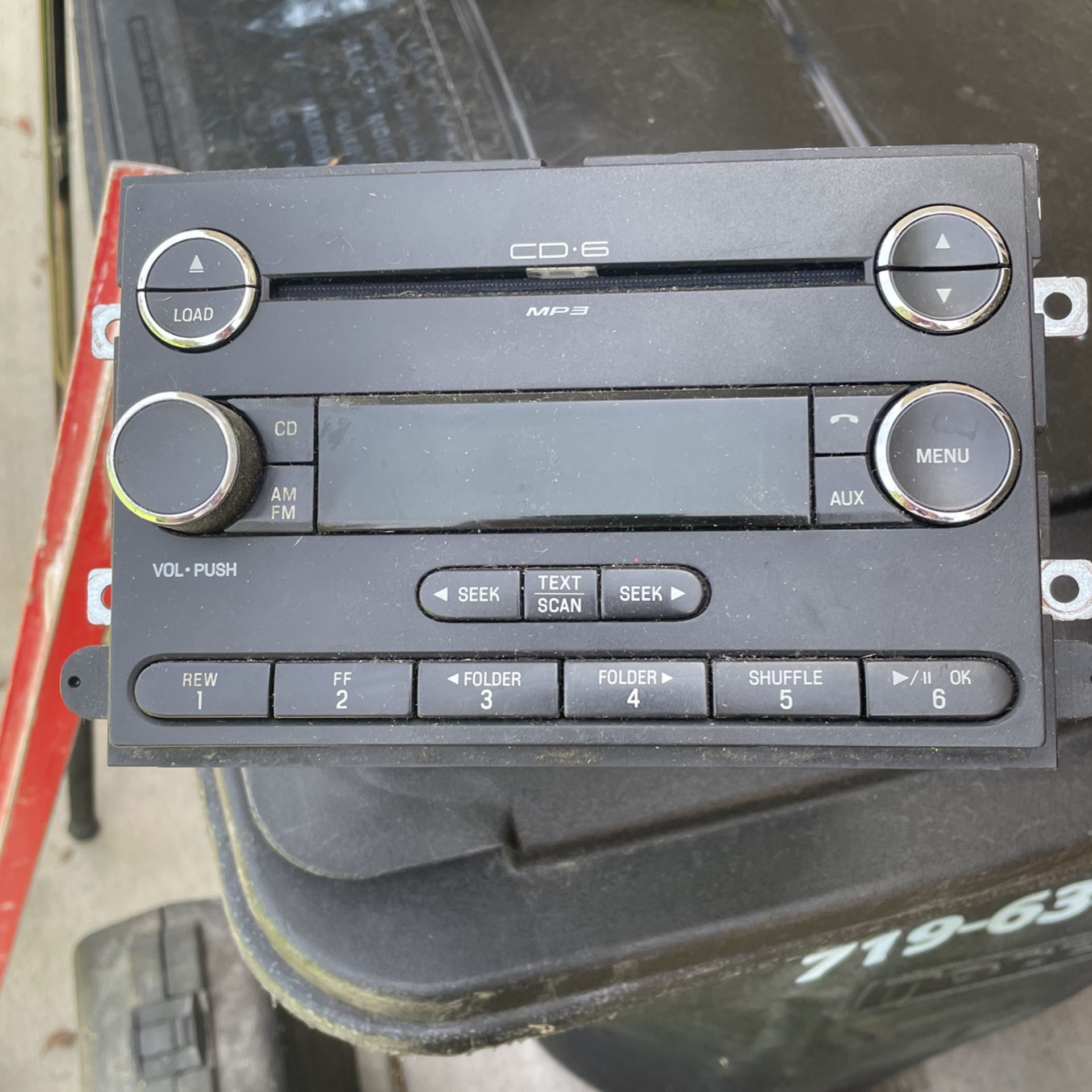 Ford F-150 Stereo 