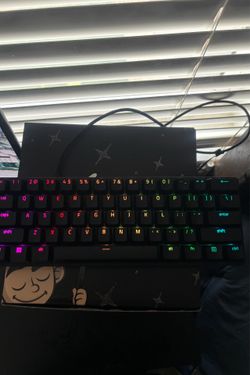 60% Razer Huntsman mini keyboard