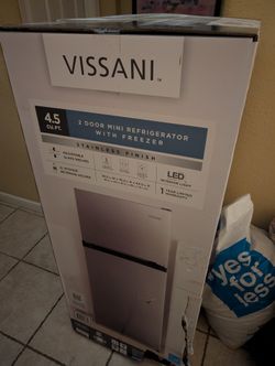 Mini Fridge And Freezer