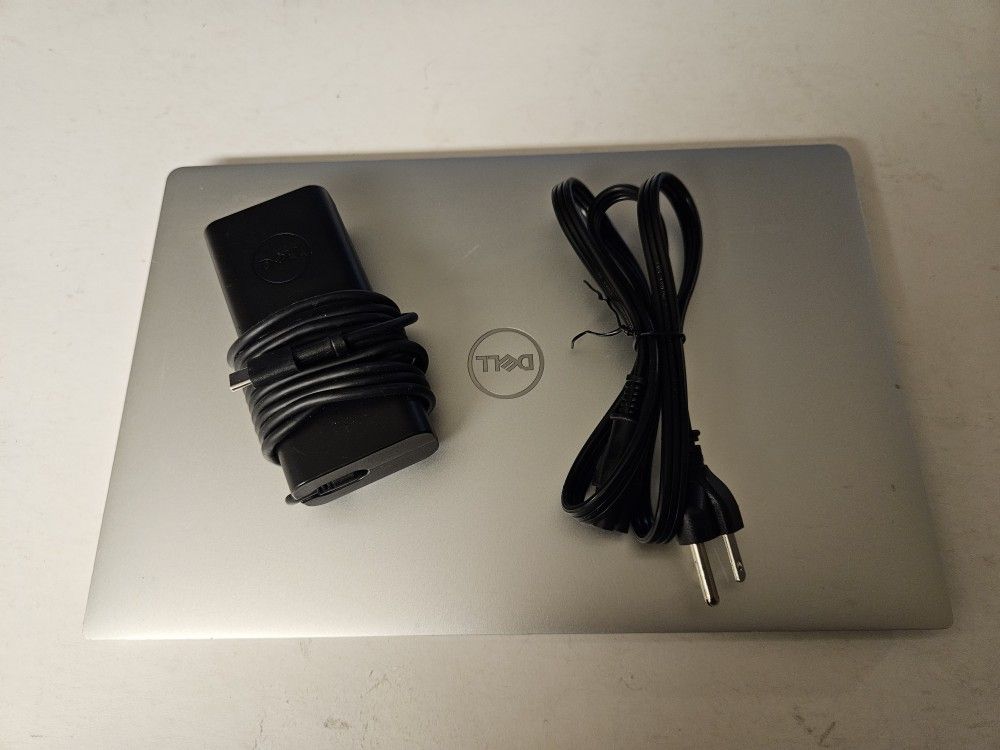 Dell XPS Laptop 13 9370 i5 8gb Ram 512gb NVMe Drive Win 10/11