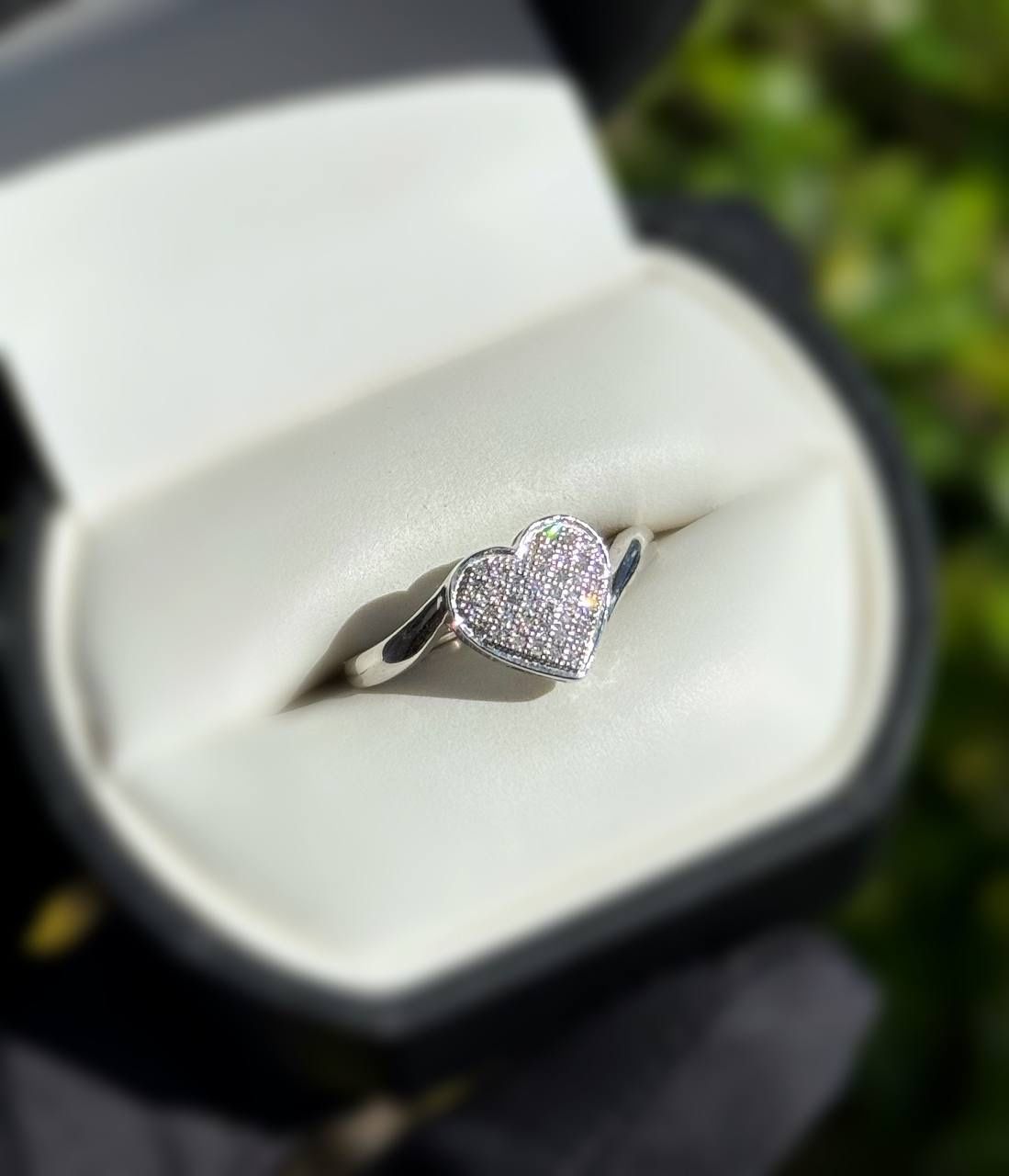 Jewelry 10k solid white gold diamonds 0.1CTW heart ring sz 7.00