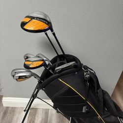 Wilson Ultra Golf Set (Bag Included)