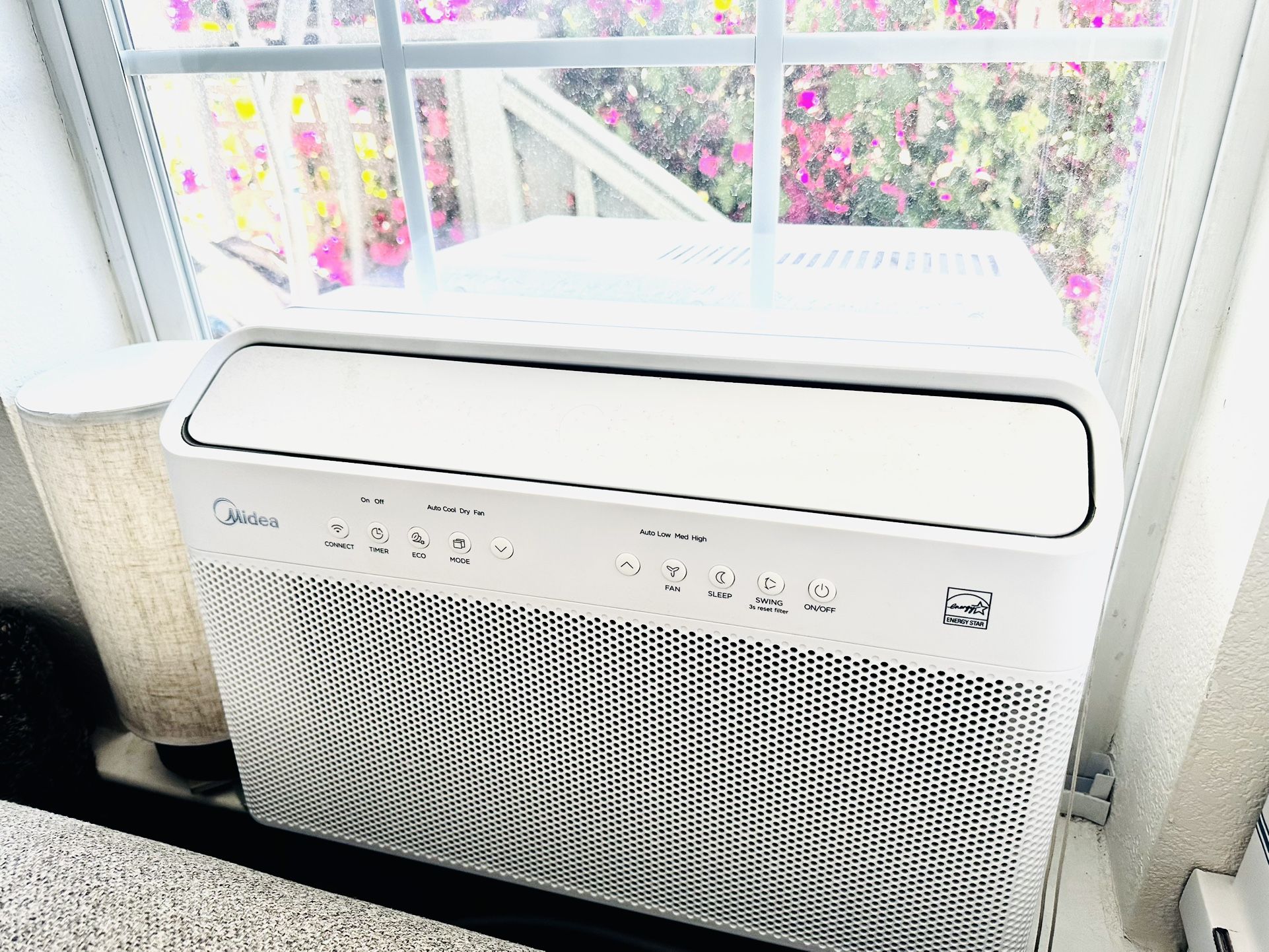 Midea Window Air Conditioner - 10,000 BTU, 450 Sqft