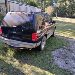 2001 Ford Explorer