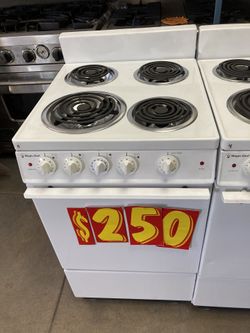Hot Point Electric Stove 20 Inch 220 Volts