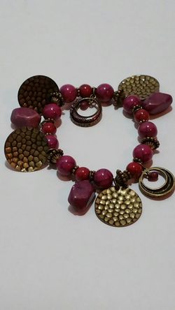 Beaded charm elastic bracelet