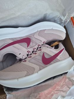 W Nike Run Swift 3 sz 8