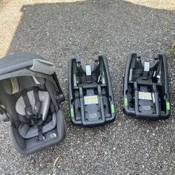 city GO Infant Car Seat And Two Vehicle Bases