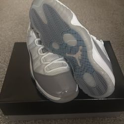 Air Jordan 11 (low)