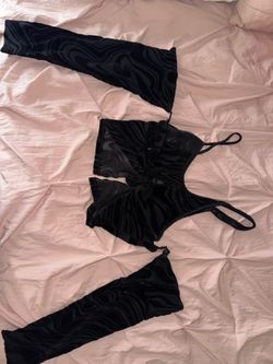 Black slit top