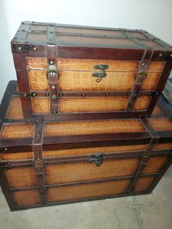 2 GREAT FURNITURE MATCHING TRUNKS