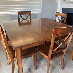 Dining table and 7 chairs