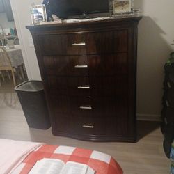 Chest Dresser