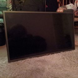 LG Flat Screen TV - 32-Inch