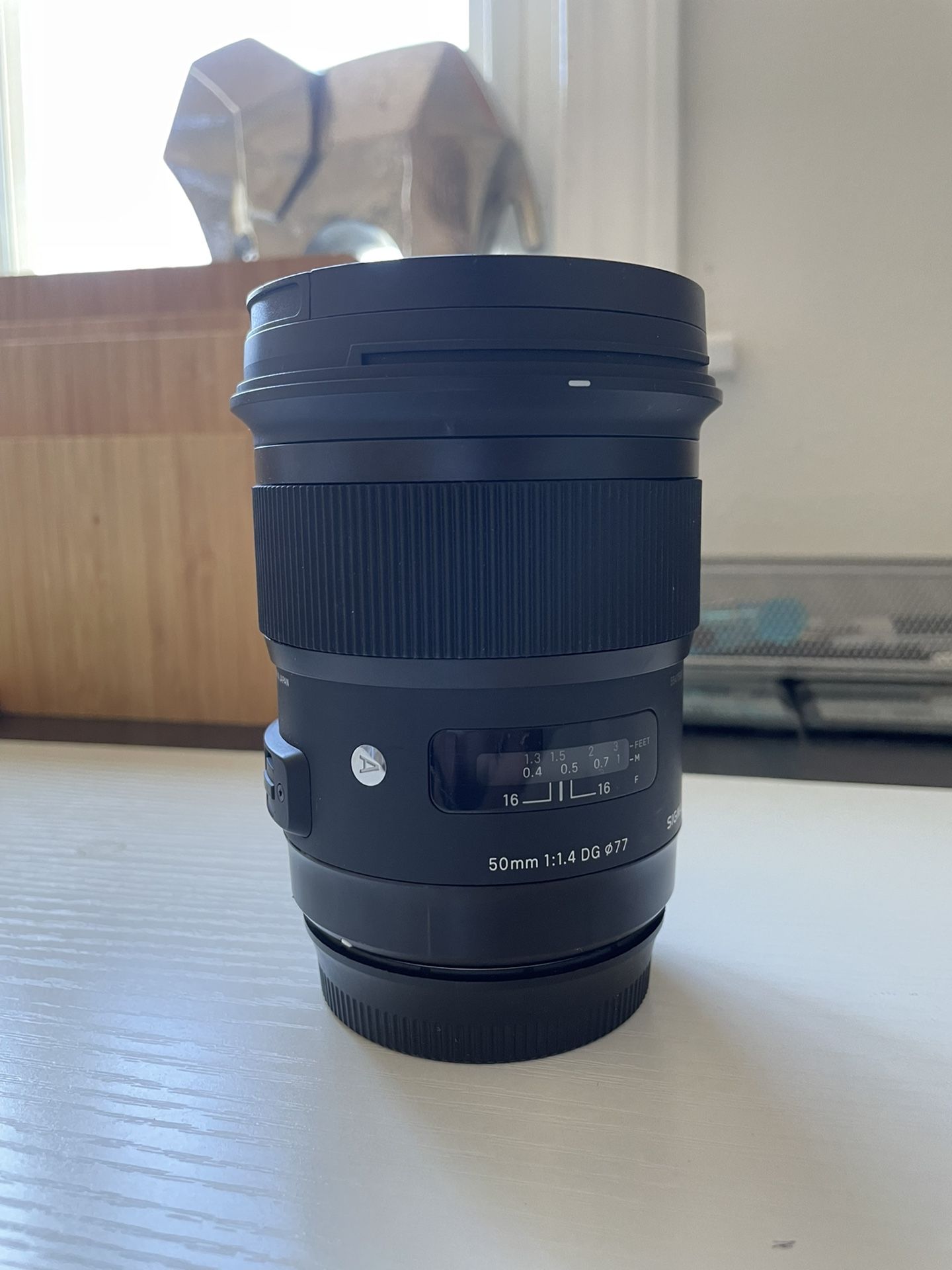 Sigma 50mm 1.4 Fixed Lense (Brand New)