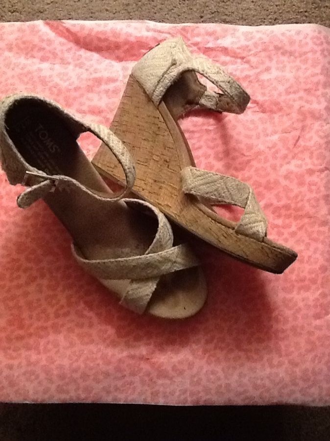 Toms wedges