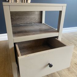 Basic End Table
