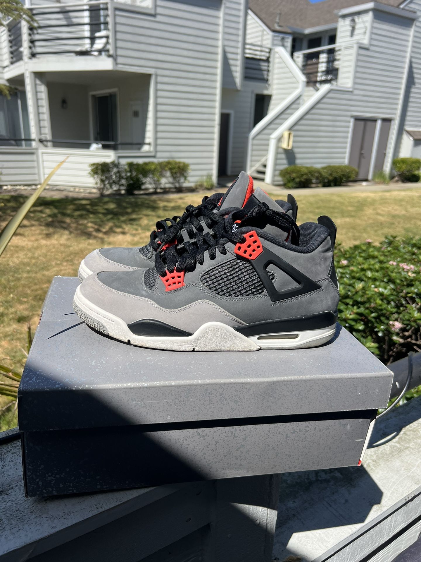 Jordan 4 Retro Infrared - 11.5