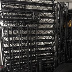 132 ft Black Box Truss Lot with 9 Connectors