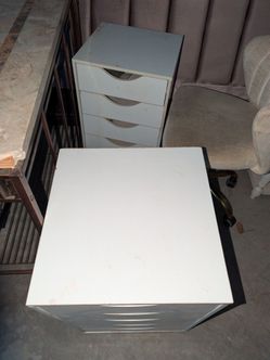2 drawer nightstands