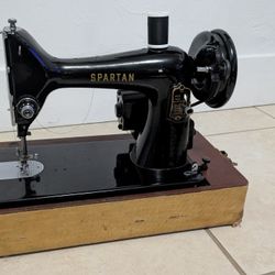 **Vintage** Singer Spartan 192k Sewing Machine