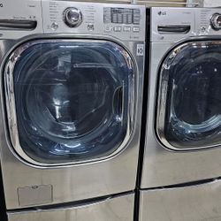 LG Washer And Dryer Electric 