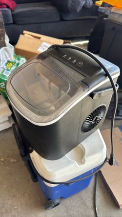 COWSAR portable countertop ice maker