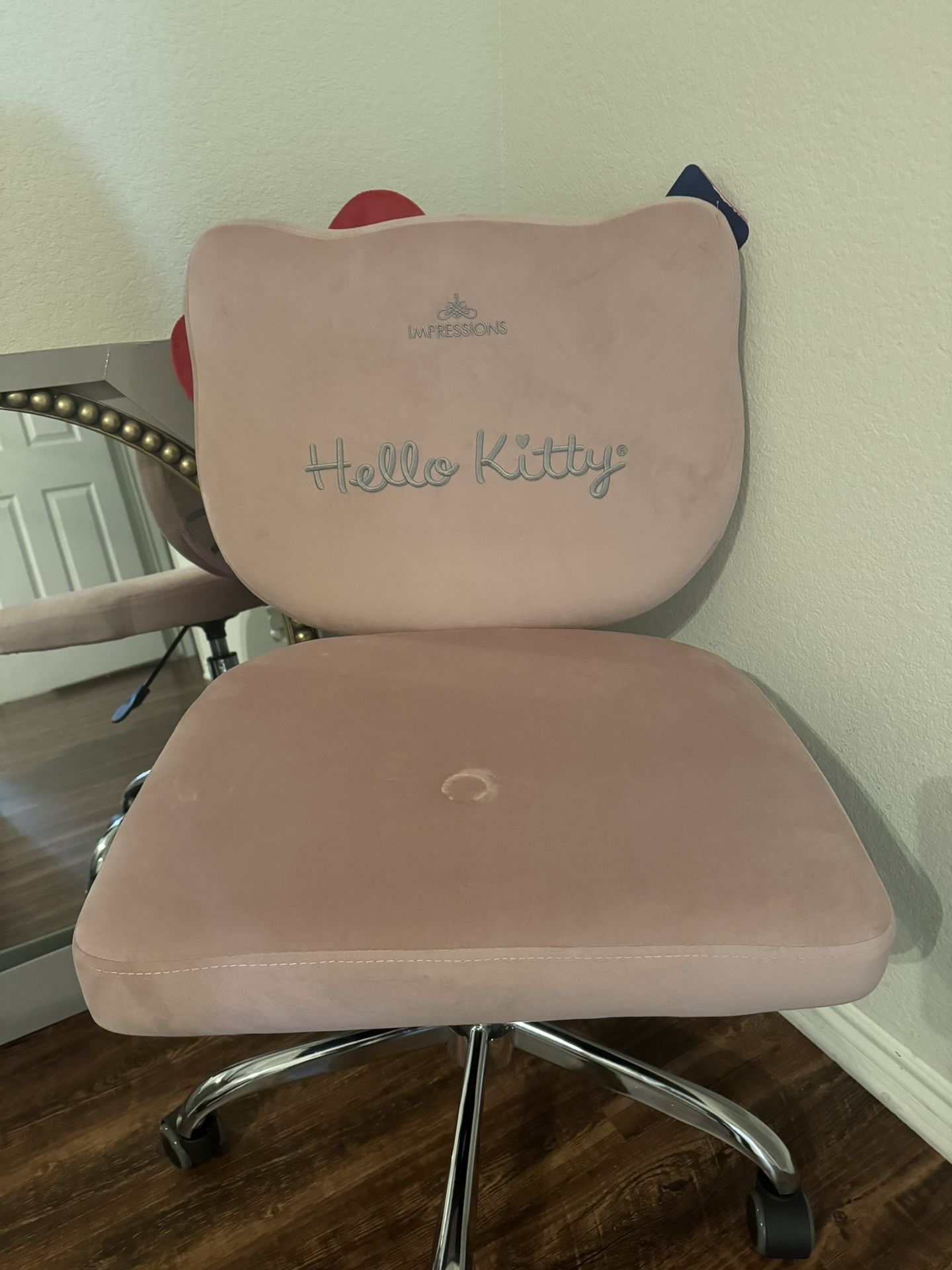 Hello Kitty Chair